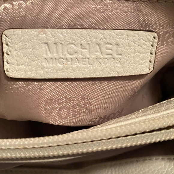 MICHAEL KORS HAMILTON LARGE EAST WEST LEATHER TOTE NAVY BLUE & WHITE - Picture 10 of 13